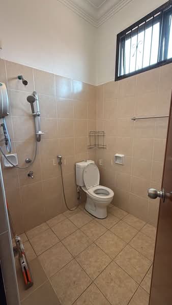 2-storey Terraced House for Rent in Taman Sutera Utama (Skudai) - Li Wei - Bathroom - PropertyGuru.com.my