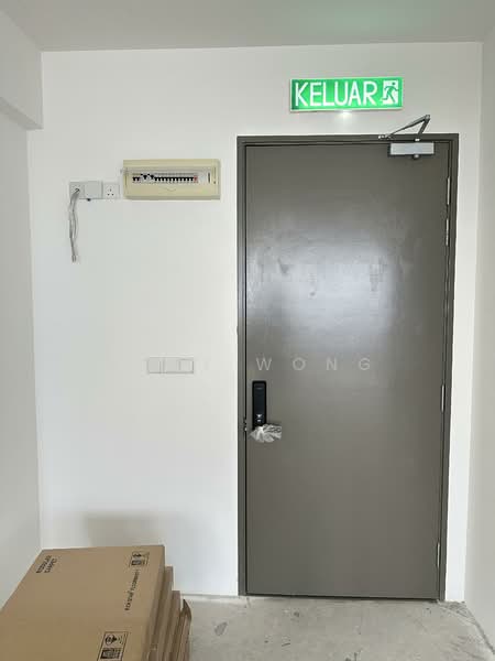 Office for Rent in Bandar Puteri Puchong (Puchong) - Joey Wong - Entrance - PropertyGuru.com.my