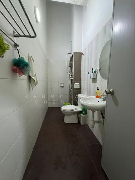 2-storey Terraced House for Sale in Setia Eco Village (Gelang Patah) - Kenny Wong Chen Yao - Bathroom - PropertyGuru.com.my
