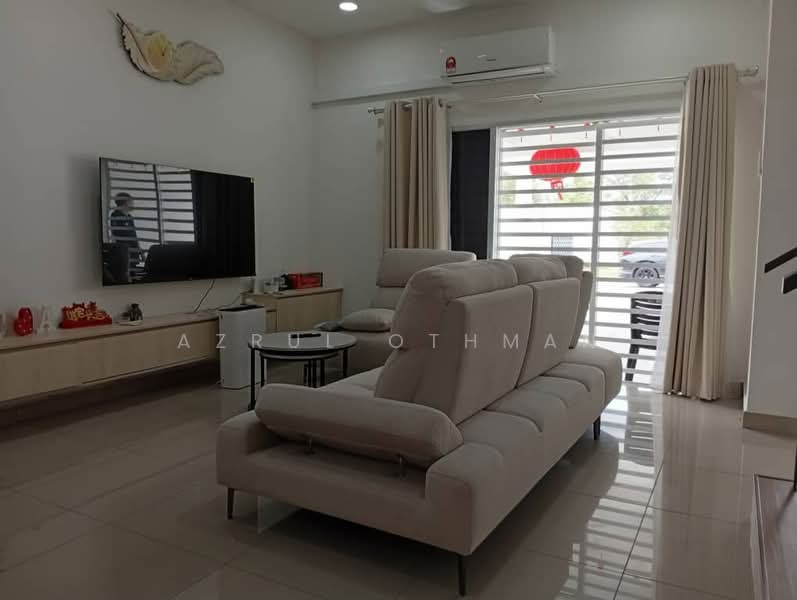 2-storey Terraced House for Sale in Senawang (Negeri Sembilan) - Azrul Othman - Living Room - PropertyGuru.com.my