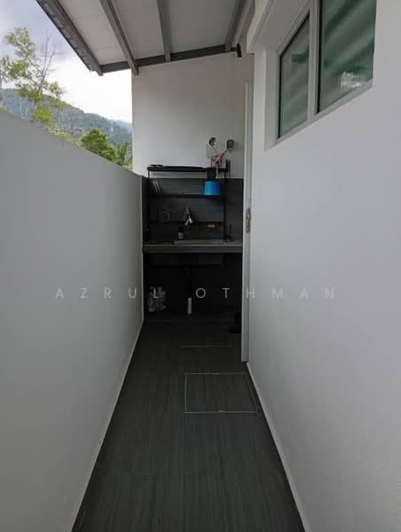 2-storey Terraced House for Sale in Senawang (Negeri Sembilan) - Azrul Othman - Exterior - PropertyGuru.com.my