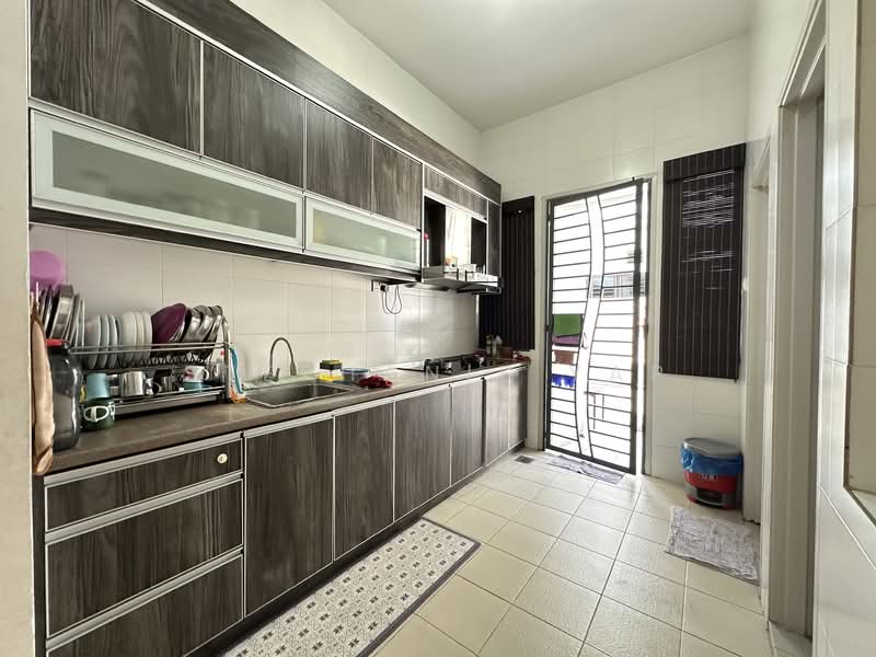 Bandar Parklands untuk Untuk Dijual - RM 1,230,000, Mac 2026 - Kitchen - PropertyGuru.com.my