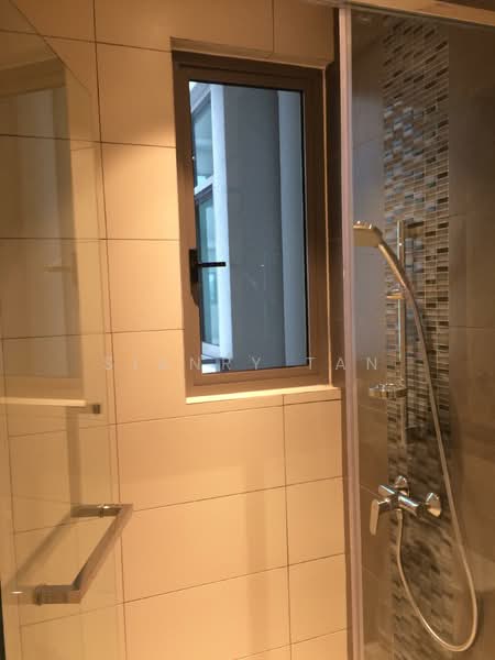 Condominium for Sale at KM1 East - Sianry Tan - Bathroom - PropertyGuru.com.my