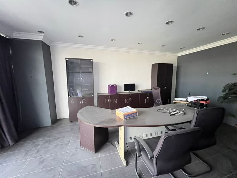 Renovated & Furnished 1st & 2nd Floor Shoplot Taman Sentosa Perdana Klang untuk Untuk Disewa - RM 2,000 /bulan, Mac 2026 - Interior - PropertyGuru.com.my