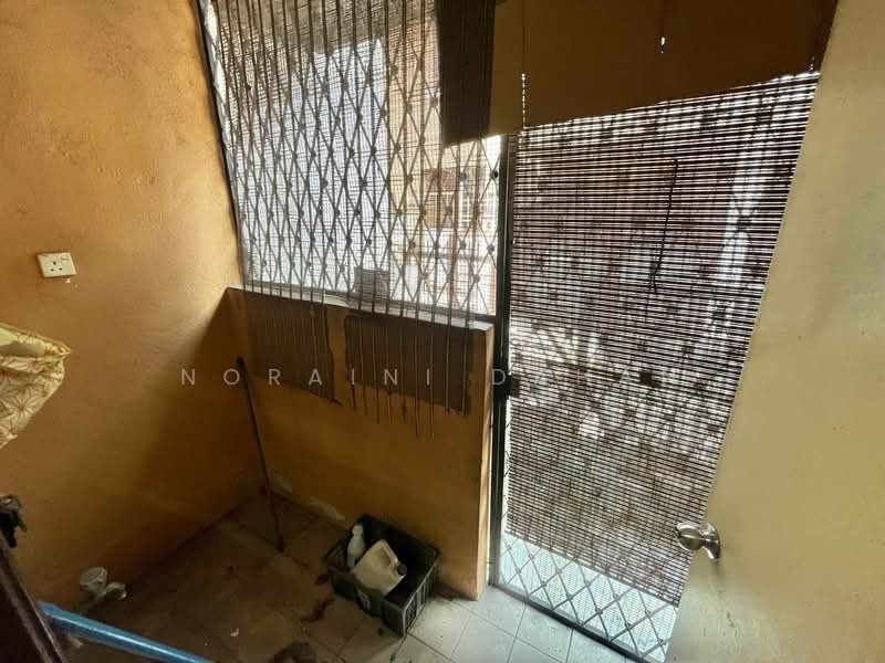 Desa Latania Shah Alam Seksyen 36,selangor untuk Untuk Dijual - RM 598,000, Mac 2026 - Interior - PropertyGuru.com.my