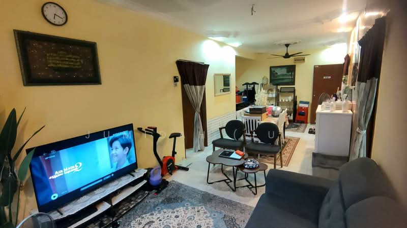 Pangsapuri Mayang (Puncak Jalil) untuk Untuk Dijual - RM 285,000, Mac 2026 - Living Room - PropertyGuru.com.my
