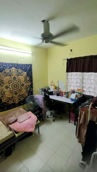 Pangsapuri Mayang (Puncak Jalil) untuk Untuk Dijual - RM 285,000, Mac 2026 - Bedroom - PropertyGuru.com.my