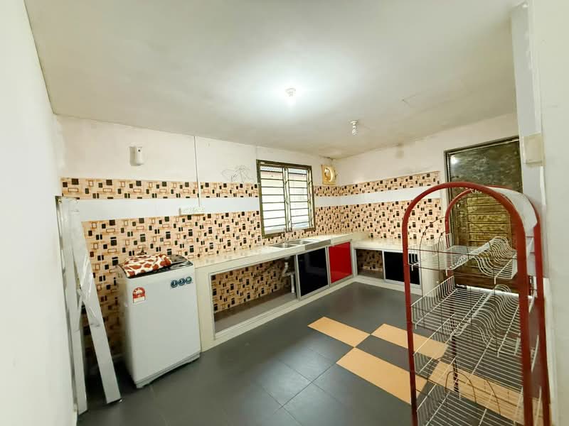 Rumah Teres 1 Tingkat untuk Dijual di Iskandar Puteri (Nusajaya) (Johor) - Lesley Tan - Kitchen - PropertyGuru.com.my