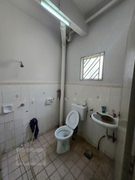 Convenient Location & Good To Invest 2 Sty Taman Sentosa Klang untuk Untuk Dijual - RM 480,000, Mac 2026 - Bathroom - PropertyGuru.com.my