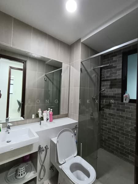 Condominium for Rent at Queens Residences Q2 @ Queens Waterfront - Leong Jekxin - Bathroom - PropertyGuru.com.my