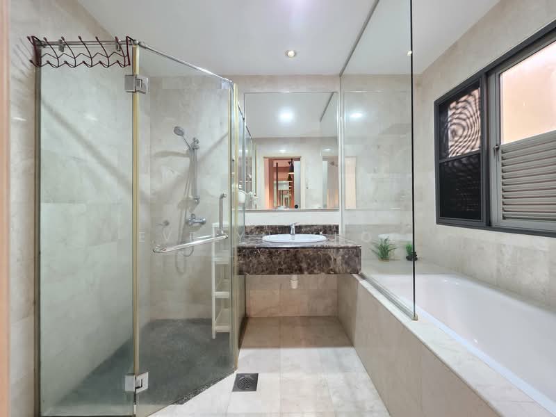 2.5-storey Terraced House for Sale in Sierramas (Sungai Buloh) - Evelyn Khoo - Bathroom - PropertyGuru.com.my