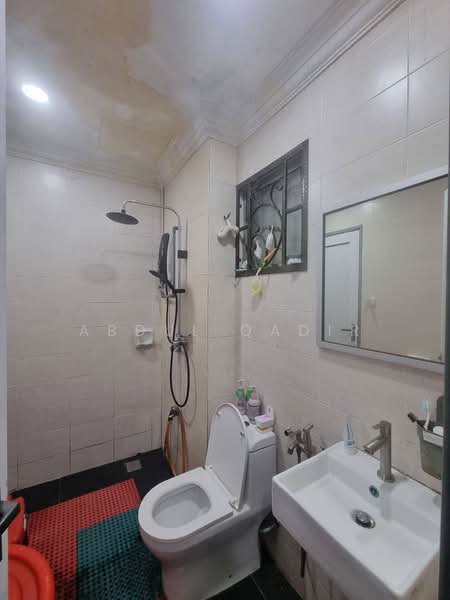 2-storey Terraced House for Sale in Bandar Bukit Raja (Klang) - Abdul Qadir - Bathroom - PropertyGuru.com.my