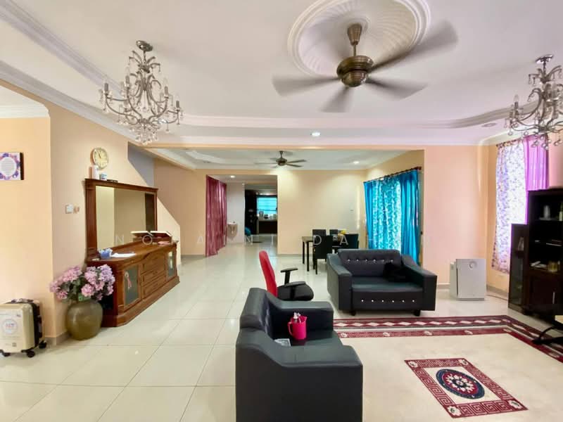 Taman Kajang Impian untuk Untuk Dijual - RM 998,000, Mac 2026 - Living Room - PropertyGuru.com.my