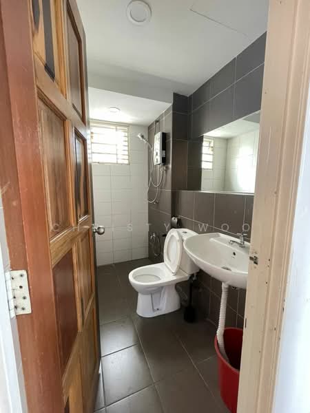Kondominium untuk Disewa di Midfields - Christy Woo - Bathroom - PropertyGuru.com.my