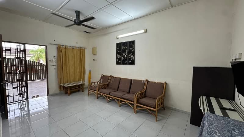1-storey Terraced House for Rent in Ipoh Garden (Ipoh) - Jeff Tan - Living Room - PropertyGuru.com.my