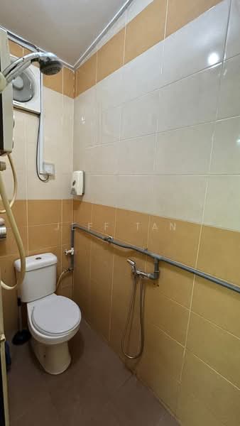 1-storey Terraced House for Rent in Ipoh Garden (Ipoh) - Jeff Tan - Bathroom - PropertyGuru.com.my