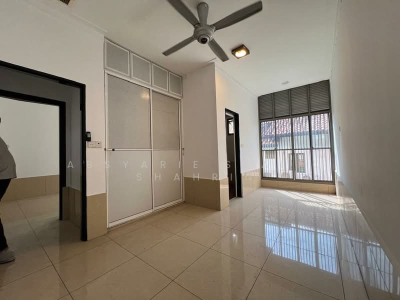 Bukit Jelutong untuk Untuk Dijual - RM 1,100,000, Mac 2026 - Interior - PropertyGuru.com.my