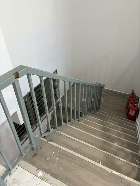 Taman Ukay Heights untuk Untuk Dijual - RM 1,500,000, Mac 2026 - Stairs - PropertyGuru.com.my