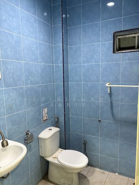 Taman Ukay Heights untuk Untuk Dijual - RM 1,500,000, Mac 2026 - Master Bathroom - PropertyGuru.com.my