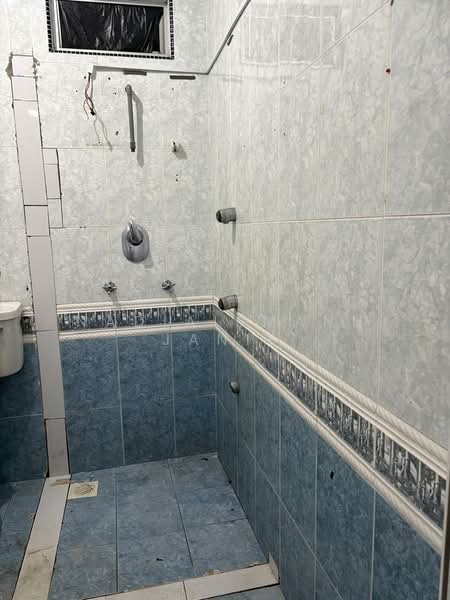 Taman Ukay Heights untuk Untuk Dijual - RM 1,500,000, Mac 2026 - Guestroom Bathroom - PropertyGuru.com.my