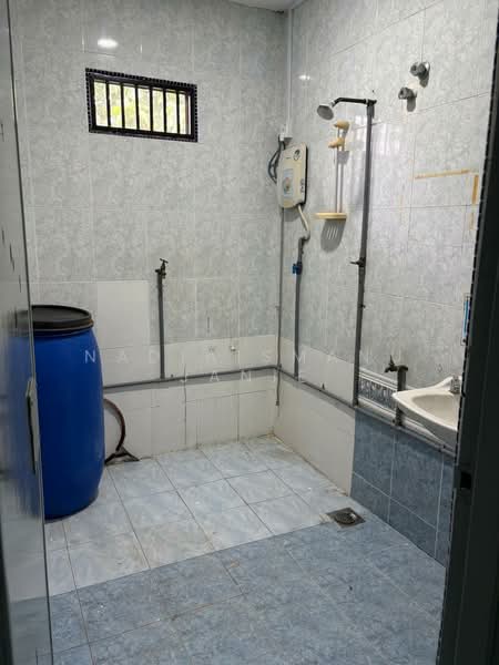 Taman Ukay Heights untuk Untuk Dijual - RM 1,500,000, Mac 2026 - Common Bathroom - PropertyGuru.com.my
