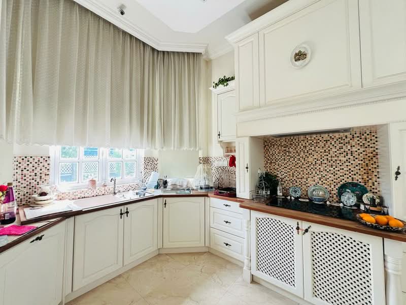 Bungalow for Sale in Cyberjaya (Selangor) - Jared Wong - Kitchen - PropertyGuru.com.my