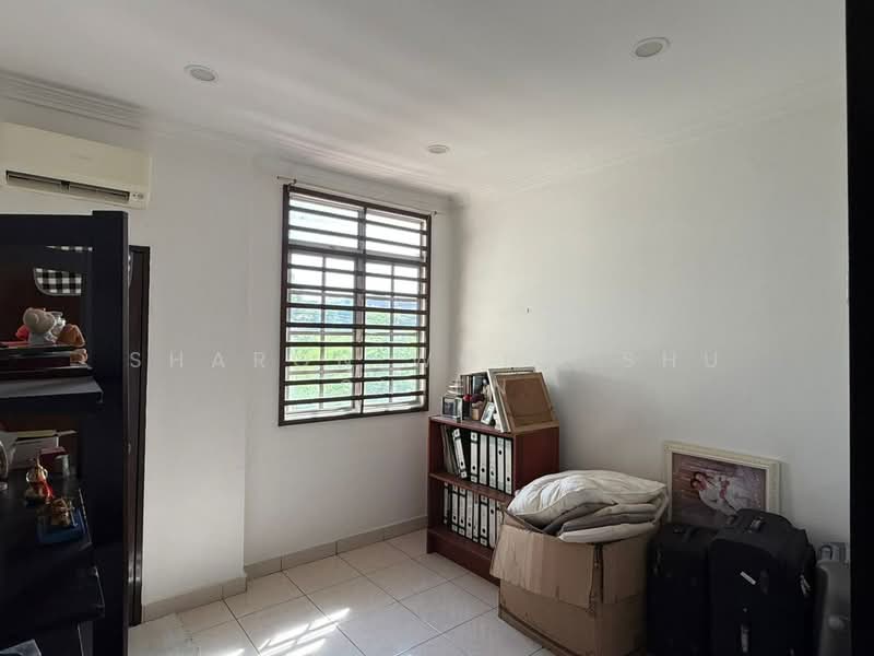 2-storey Terraced House for Sale in Taman Putri (Kulai) - Sharon Wong Shu Shien - Study - PropertyGuru.com.my