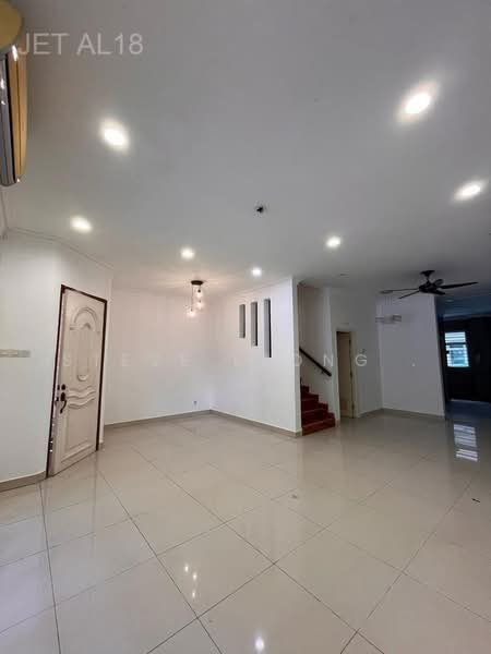 3-storey Terraced House for Sale in Setia Alam ( Anjung Sari) (Setia Alam) - Steve Leong . - Living Room - PropertyGuru.com.my