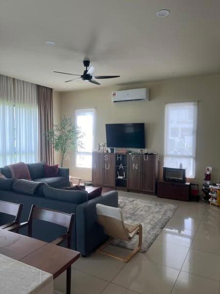 2-storey Terraced House for Sale in Telok Panglima Garang (Selangor) - Tan Shyue Chuan - Living Room - PropertyGuru.com.my