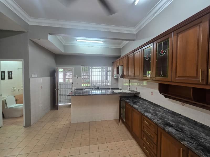 Semi-Detached House for Rent in Bandar Bukit Puchong (Puchong) - Ray Lee - Kitchen - PropertyGuru.com.my