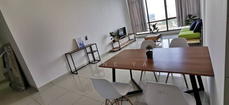 Servis Apartment untuk Dijual di The Park Sky Residence - Elaine Yau - Living Room - PropertyGuru.com.my