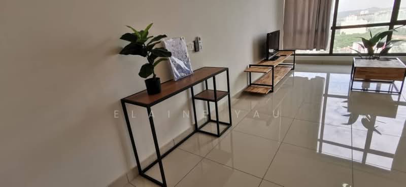 Servis Apartment untuk Dijual di The Park Sky Residence - Elaine Yau - Living Room - PropertyGuru.com.my