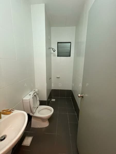 Condominium for Sale at Riverdale @ Usj One Park - Alfred Yap - Bathroom - PropertyGuru.com.my