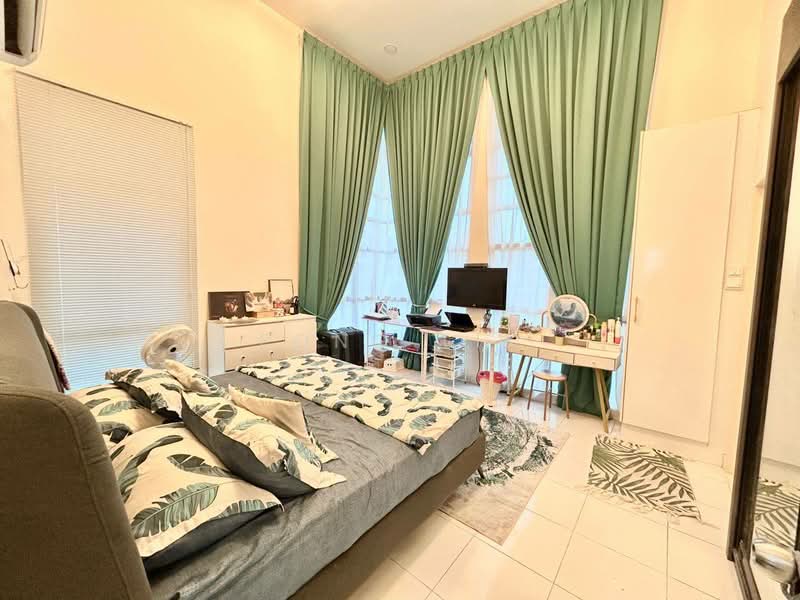 2-storey Terraced House for Sale in Bandar Seri Alam (Masai) - Fong Lik - Bedroom - PropertyGuru.com.my