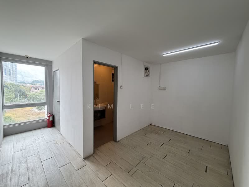 C180 Dataran Traders Square Cheras untuk Untuk Disewa - RM 3,500 /bulan, Mac 2026 - Bathroom - PropertyGuru.com.my