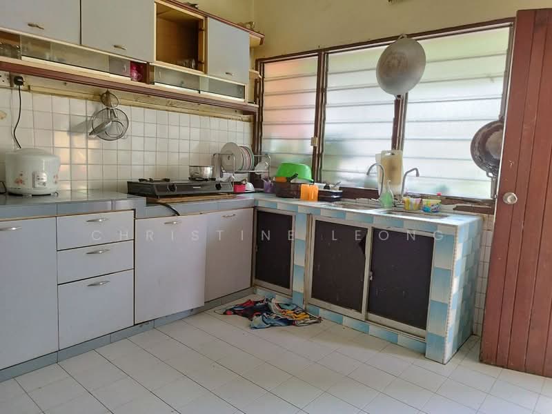2-storey Terraced House for Sale in Kampung Mohd Amin (Johor Bahru) - Christine Leong - Kitchen - PropertyGuru.com.my
