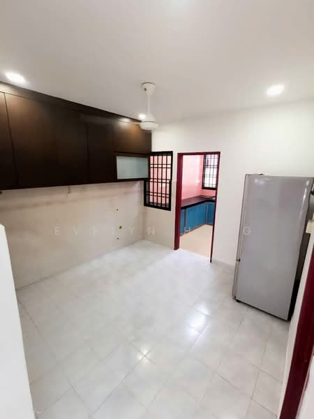 2-storey Terraced House for Sale in Taman Setia Indah (Tebrau) - Evelyn Heng - Kitchen - PropertyGuru.com.my