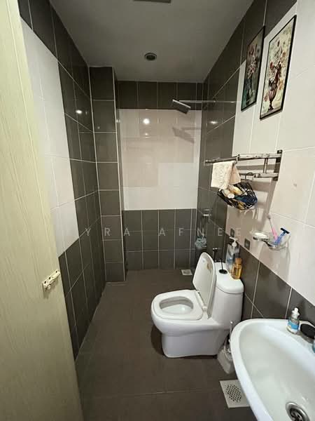 Bungalow for Sale in Kajang (Selangor) - Kyra Afnee - Bathroom - PropertyGuru.com.my