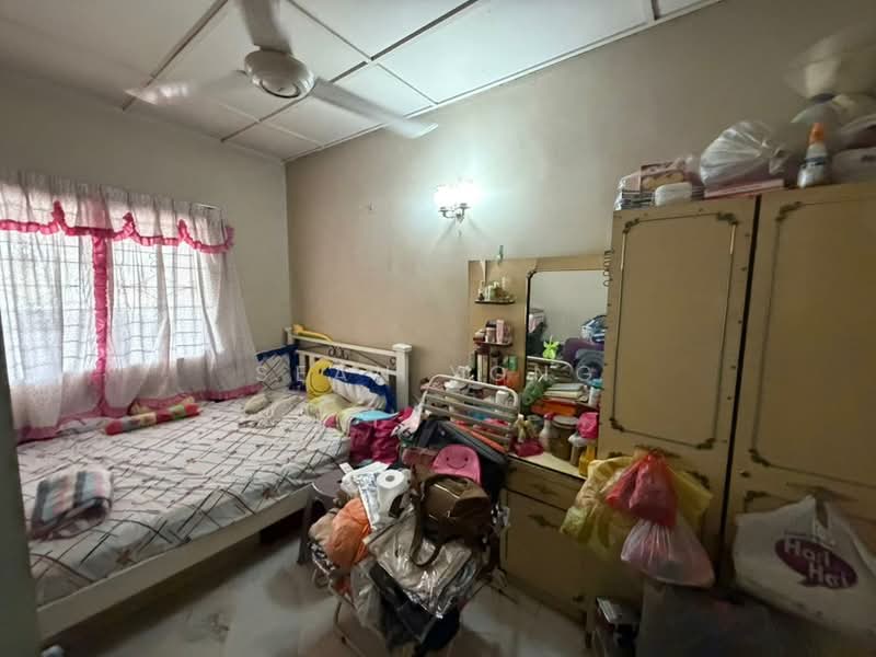 1-storey Terraced House for Sale in Taman Bidara (Selayang) - Sean Yong - Bedroom - PropertyGuru.com.my