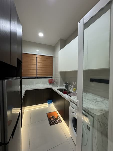 Kings Bay @ Country Garden Danga Bay untuk Untuk Disewa - RM 2,399 /bulan, Mac 2026 - Kitchen - PropertyGuru.com.my