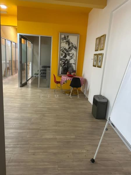 Shop / Office for Sale in Cheras (Selangor) - Kim Lee - Corridor - PropertyGuru.com.my