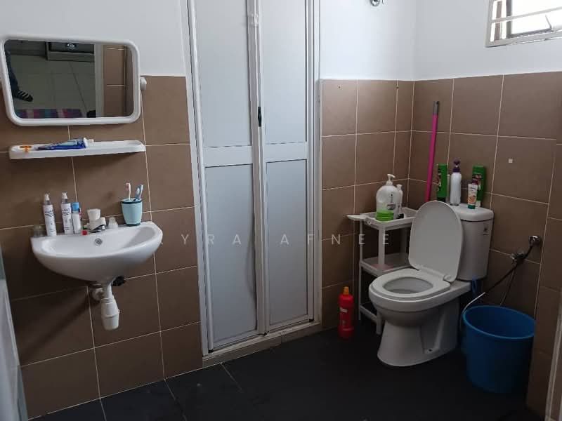 2-storey Terraced House for Sale in Dengkil (Selangor) - Kyra Afnee - Bathroom - PropertyGuru.com.my