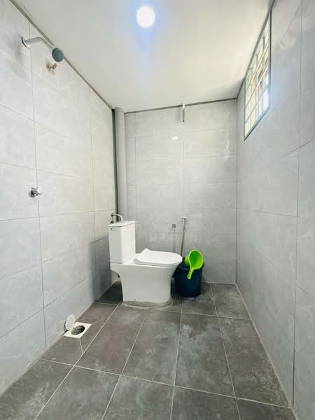 Apartment for Sale at Pangsapuri Mutiara Subang - Noraini Dahan - Bathroom - PropertyGuru.com.my