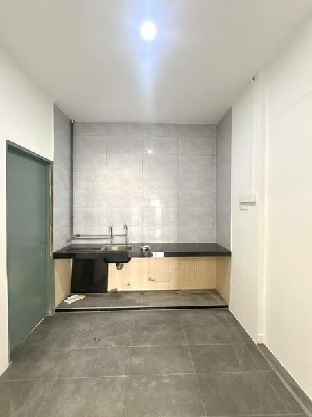 Apartment for Sale at Pangsapuri Mutiara Subang - Noraini Dahan - Kitchen - PropertyGuru.com.my