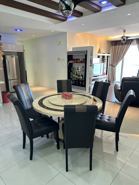 Condominium for Sale at 10 Island Resort - Alvin Sim - Dining Room - PropertyGuru.com.my