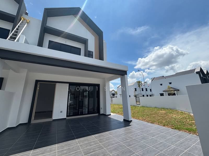 Bae Faire Dato Onn - 1