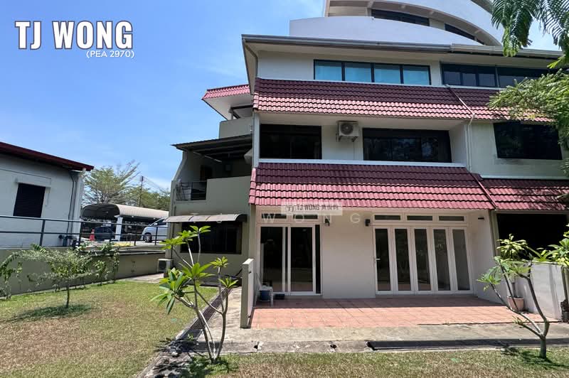 Townhouse 2.5 storey