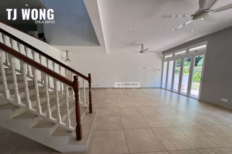 Living Room Facing Garden