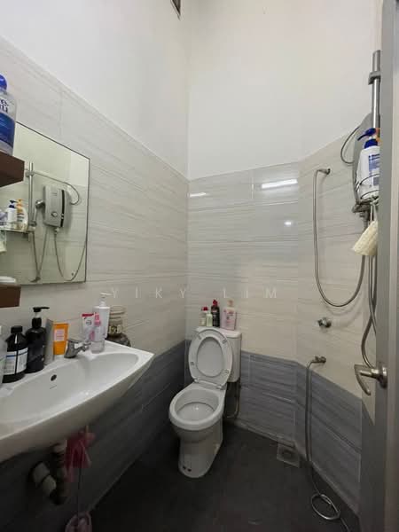 BUKIT INDAH BANDAR NUSAJAYA untuk Untuk Dijual - RM 620,000, Mac 2026 - Bathroom - PropertyGuru.com.my
