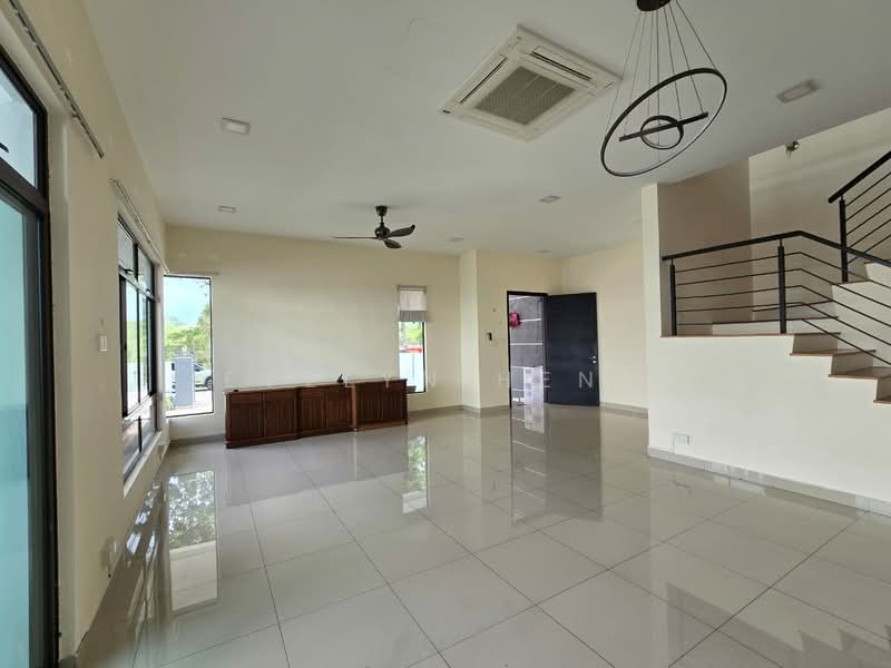 Cluster House for Rent in Taman Adda Heights (Tebrau) - Evelyn Heng - Living Room - PropertyGuru.com.my